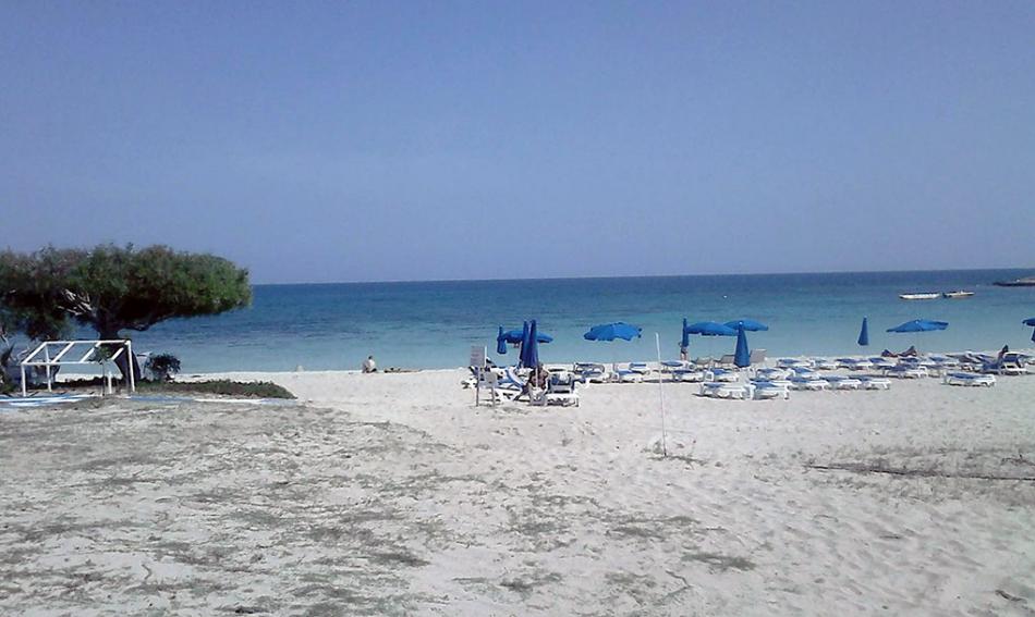 Пляж Макронисос-Бич