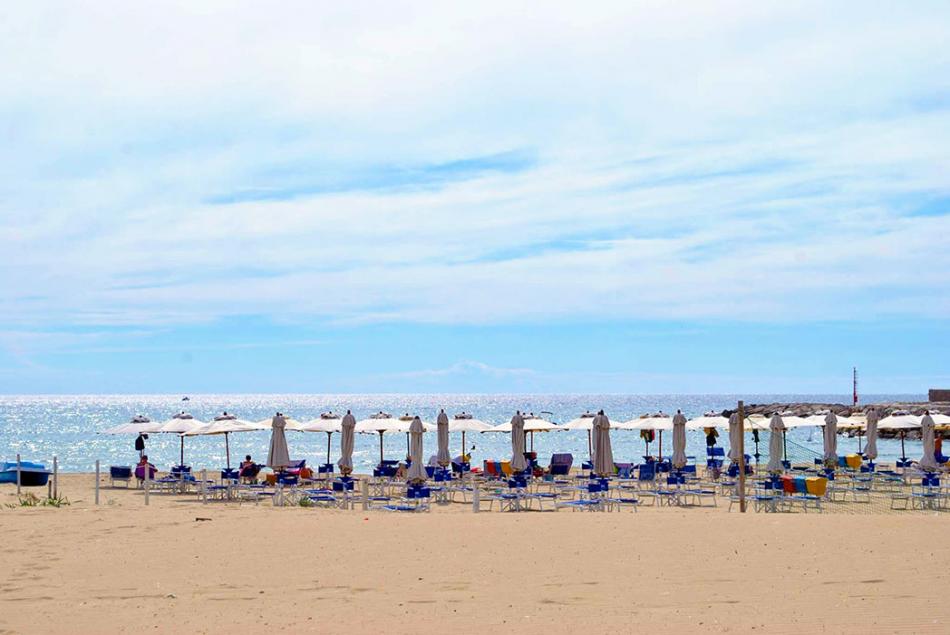 Пляж Dell'Angolo