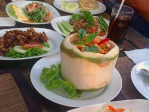 Сколько стоит еда в Паттайе